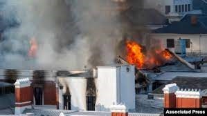 Fire guts South African parliament building in Cape Town