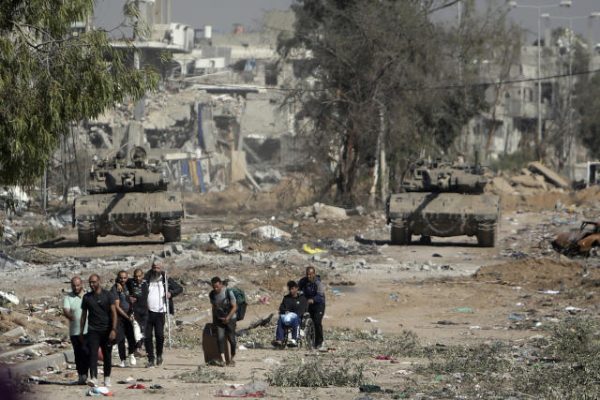 Israeli Forces Intensify Operations in Gaza’s Shujayea Neighborhood
