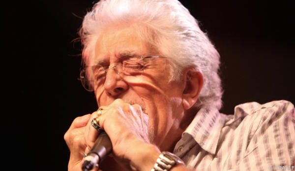BREAKING: British Blues Pioneer John Mayall Dies at 90